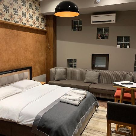 Guest House People كورتشي المظهر الخارجي الصورة