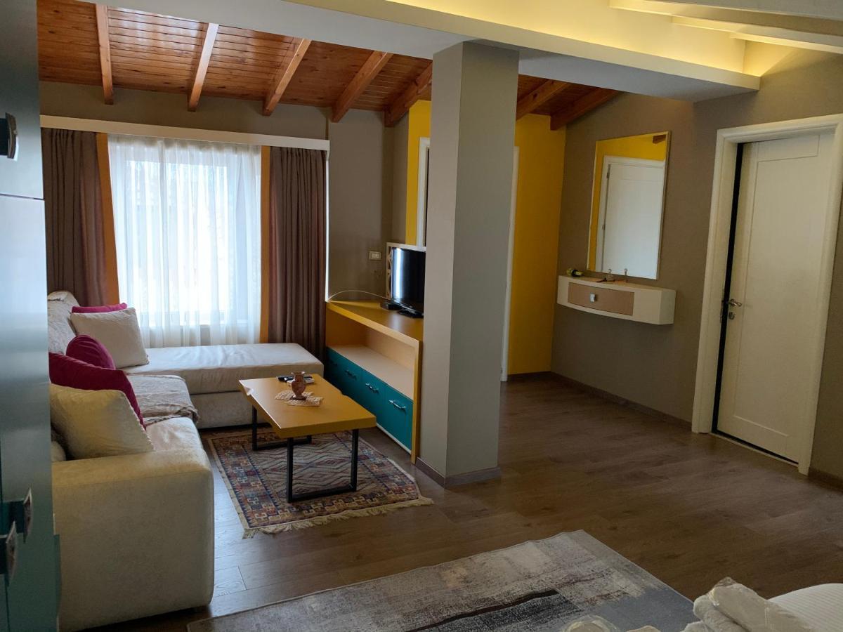 Guest House People كورتشي المظهر الخارجي الصورة